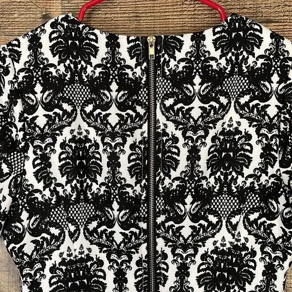 JOA Los Angeles black white damask print short sleeve dress Size Small - Picture 7 of 10